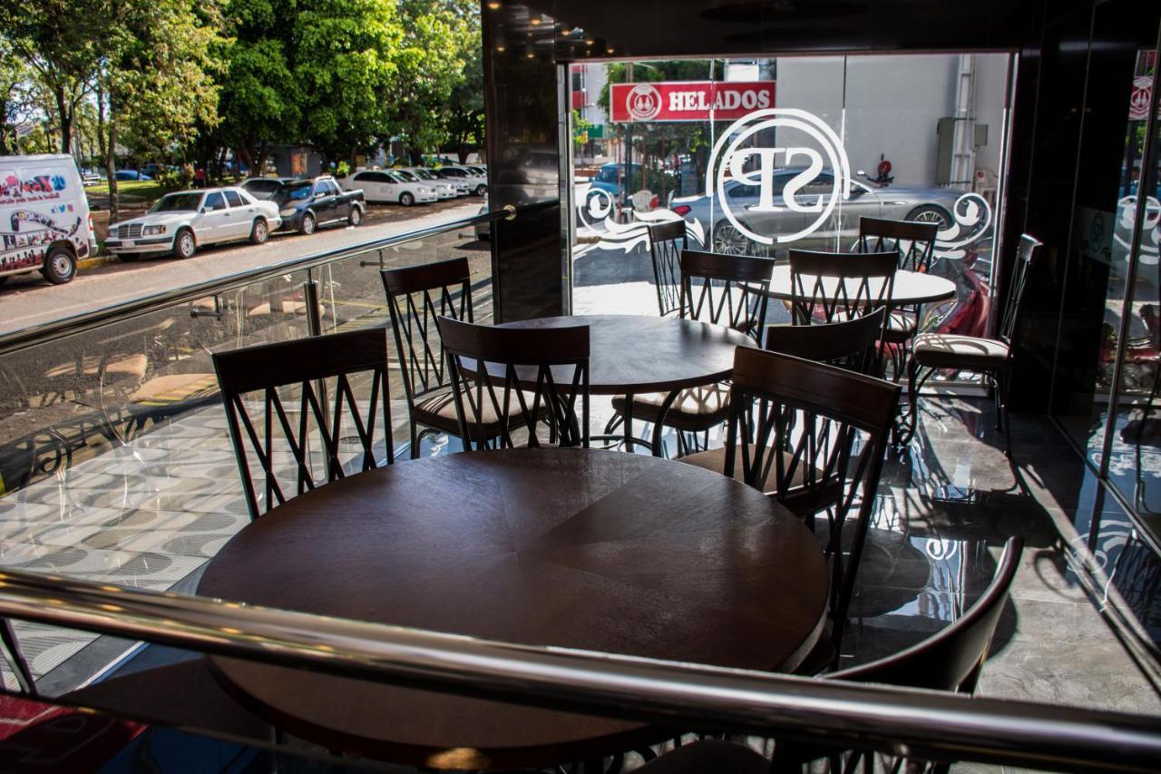 Serpyl Plaza Hotel Encarnación 外观 照片
