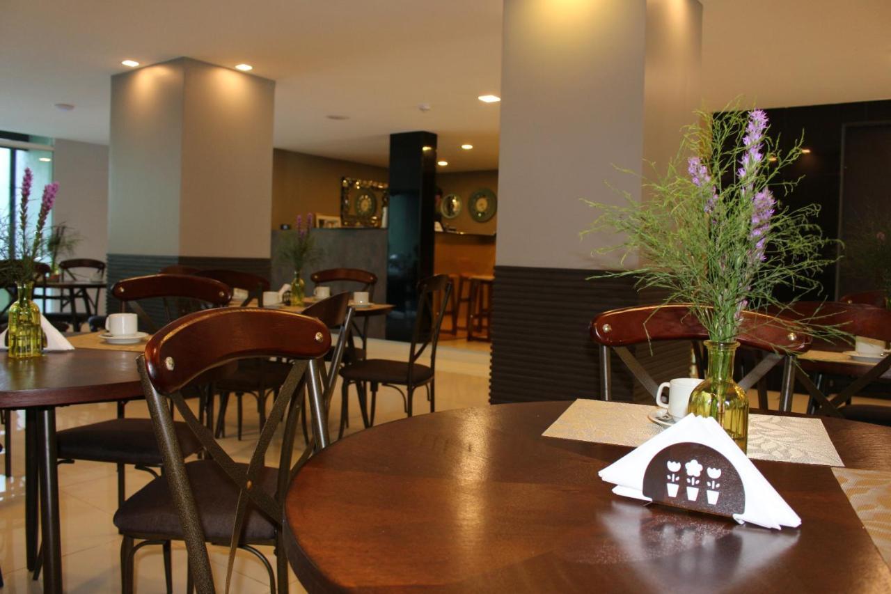 Serpyl Plaza Hotel Encarnación 外观 照片