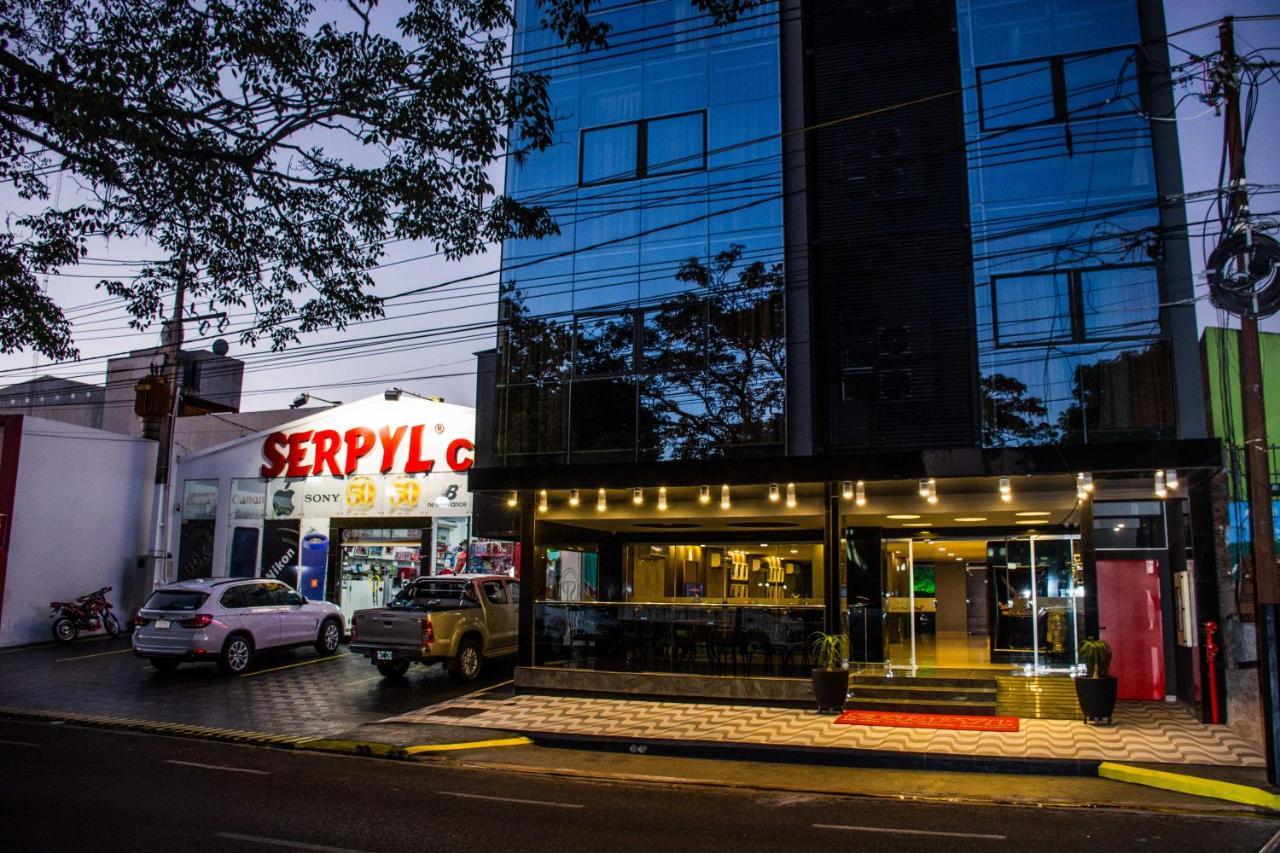 Serpyl Plaza Hotel Encarnación 外观 照片