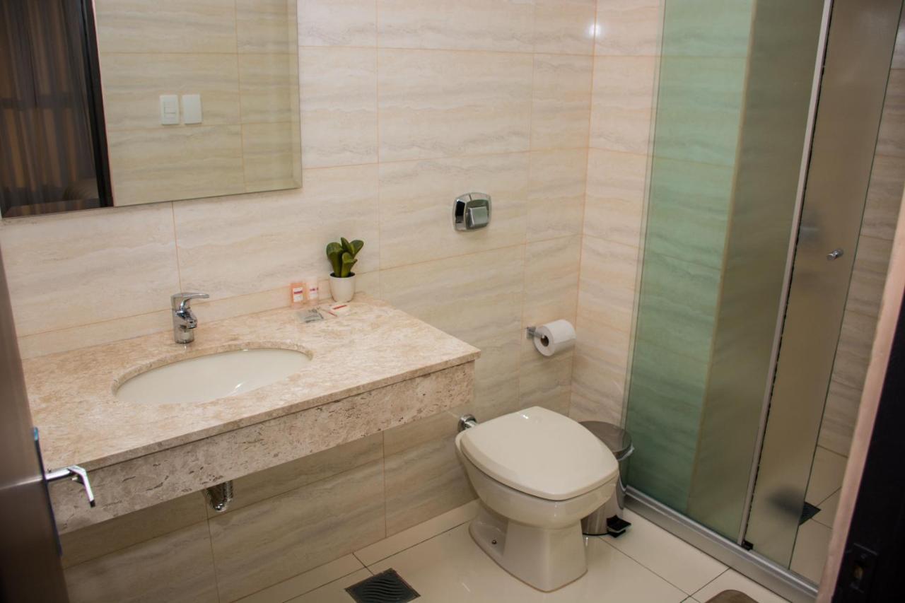 Serpyl Plaza Hotel Encarnación 外观 照片