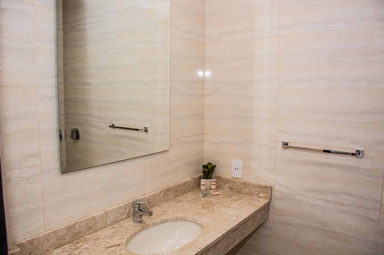 Serpyl Plaza Hotel Encarnación 外观 照片